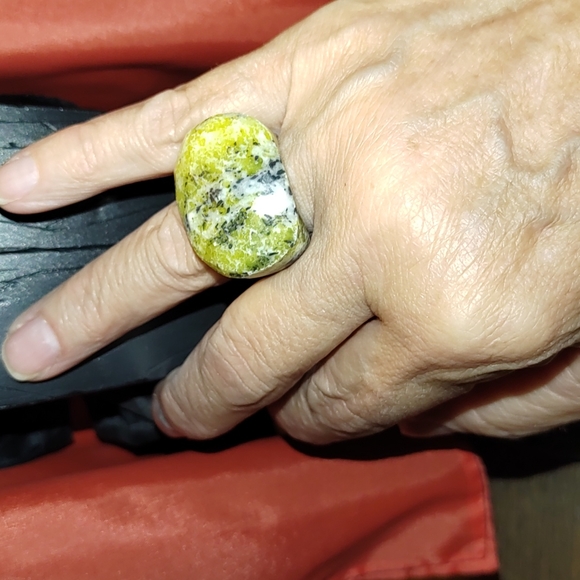 New Real Gemstone Spinach Jade Ring Size 8 - Picture 6 of 8